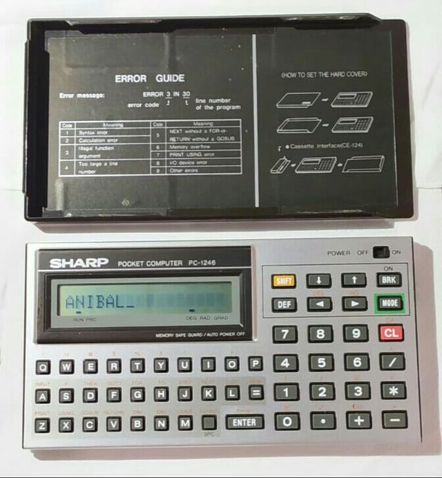 Calculadora vintage Sharp PC1246 funcionando 1984 de segunda mano por