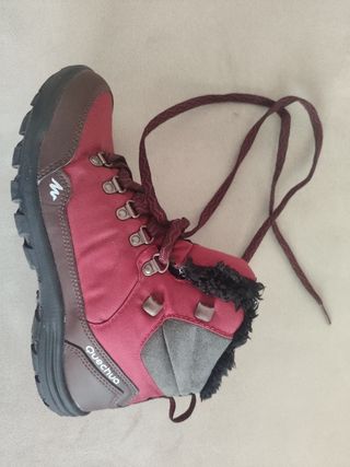 Botas montaña/ nieve Quechua 