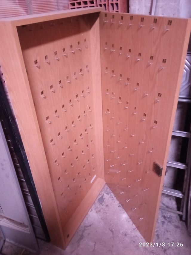 armario contenedor de llaves