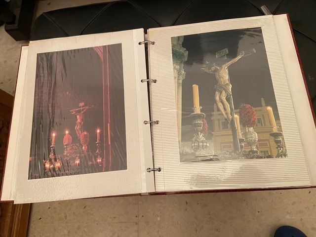 Álbum de fotos sobre la Hermandad del Calvario