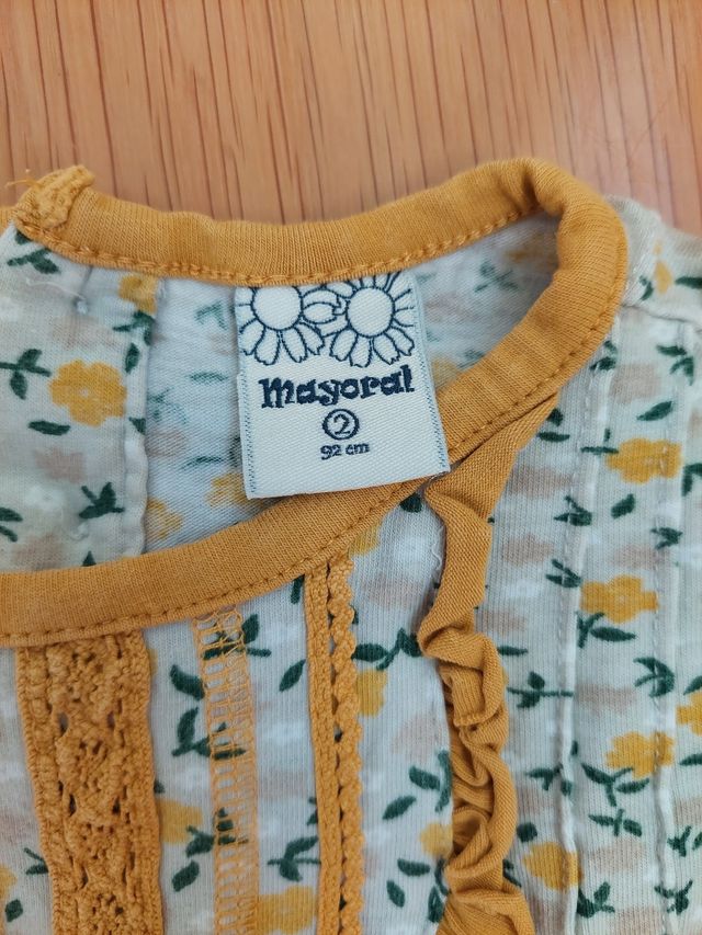 Camiseta bebé niña Mayoral.