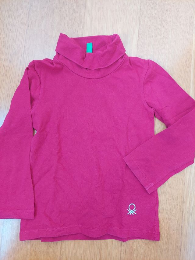 Camiseta bebé Benetton.