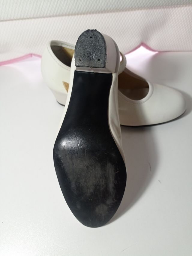 Zapatos blancos de flamenca niña talla 34