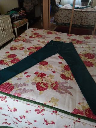 pantalón verde