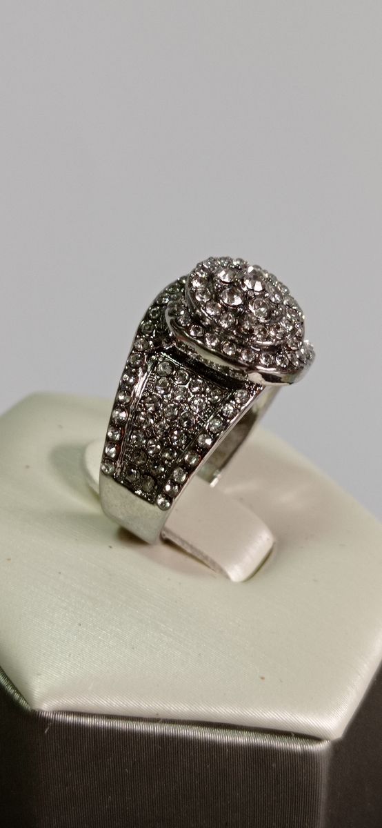 ANILLO / DE DISEÑO / CON PLATA-925 Y CIRCONITAS ¡¡