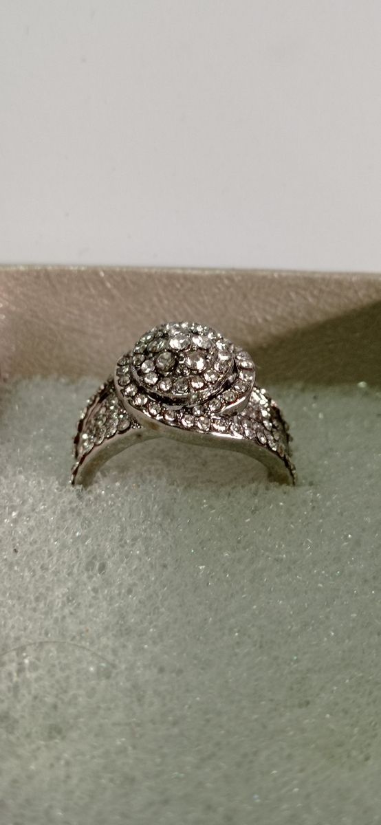 ANILLO / DE DISEÑO / CON PLATA-925 Y CIRCONITAS ¡¡