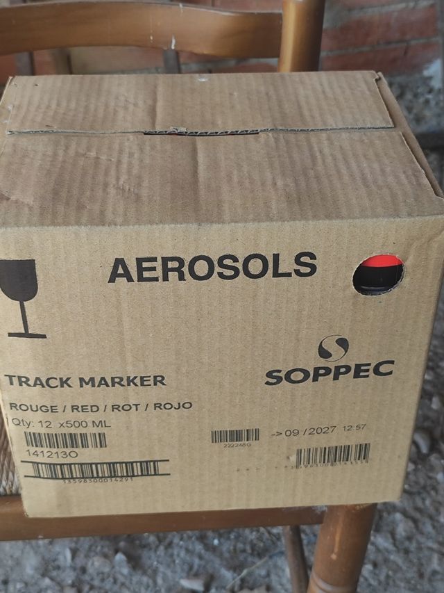 Caja spray de topografía