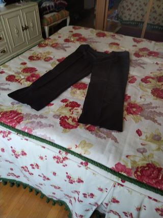 pantalón marrón