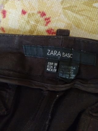 pantalón marrón