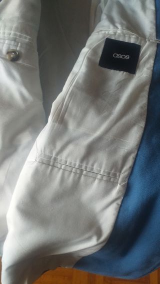 AMERICANA DE CABALLERO DE ASOS .TALLA S