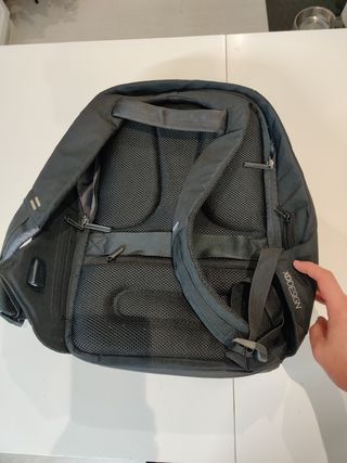 Mochila antirrobo XD Design negra