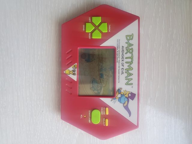 Consola portatil retro Bartman Avenger of evil