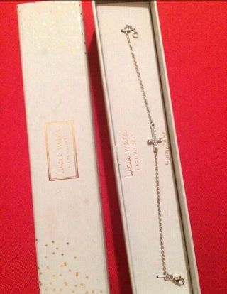 Pulsera de plata con cruz estilo Aristocrazy