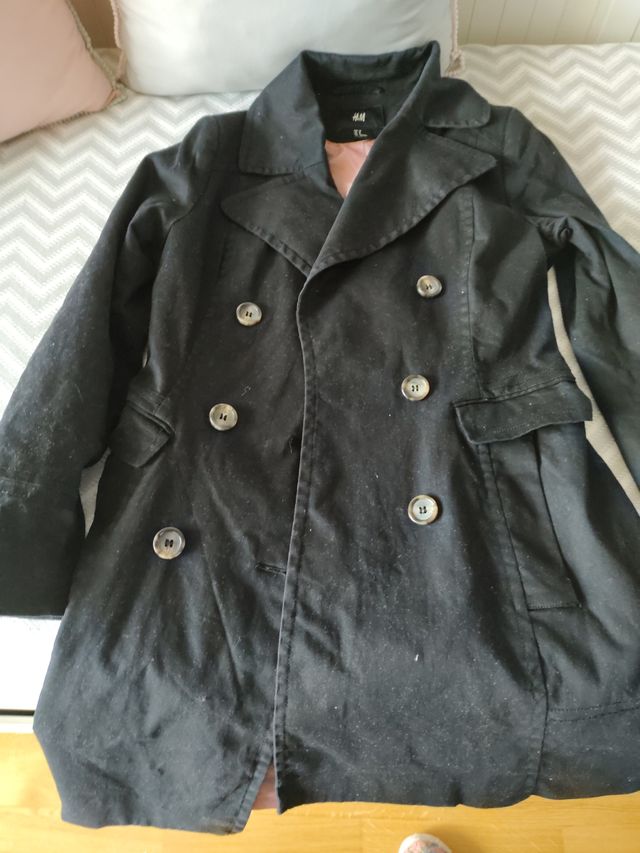 garbardina negra H&M sin apenas uso.