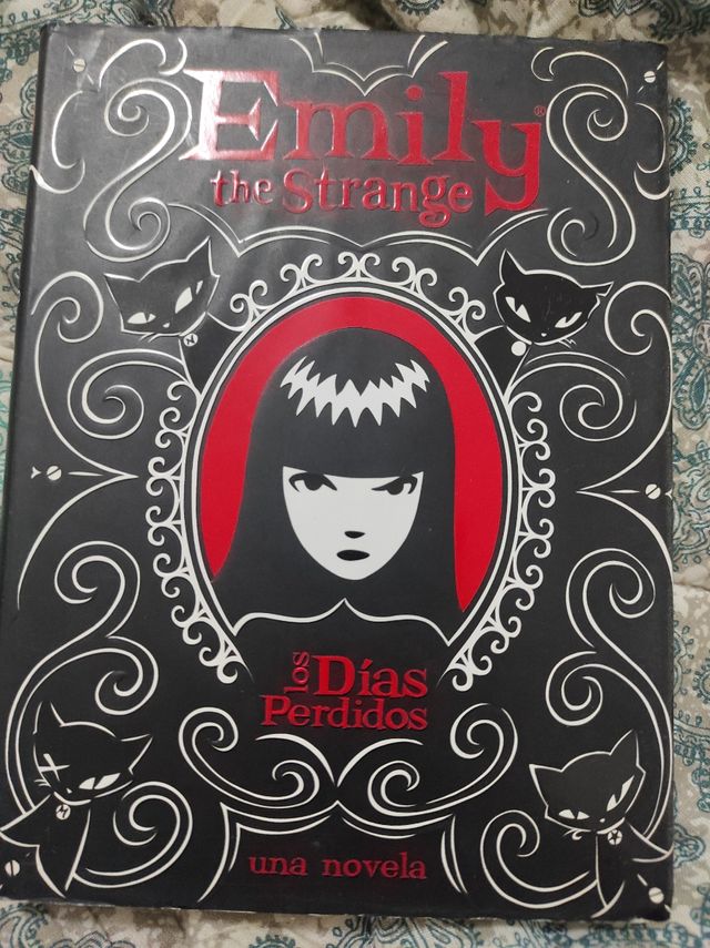 libro Emily the strange los días perdidos 