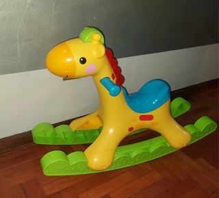 Jirafa balancin. Fisher Price 12-36m