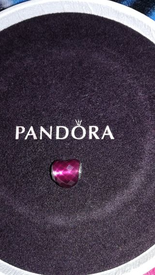 Charm Pandora corazón. Sin estrenar 