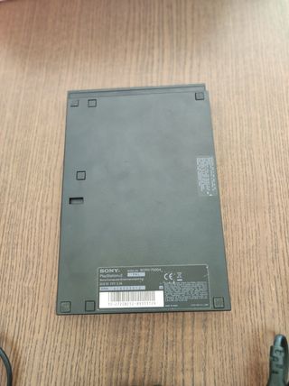 PLAYSTATION 2 en buenas condiciones 
