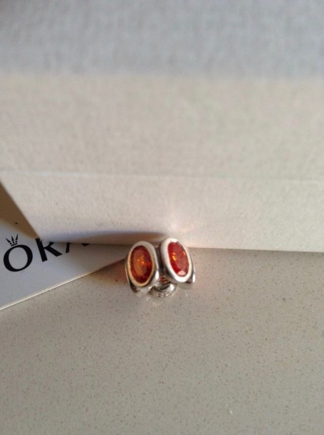 Charms de plata y gotas de piedra original Pandora