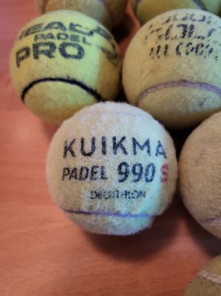 35 pelotas de padel