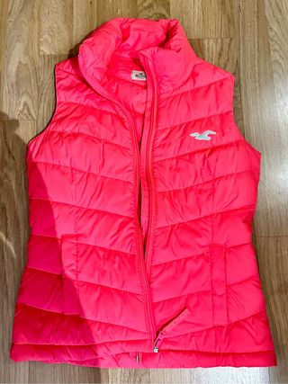 Chaleco plumas Hollister