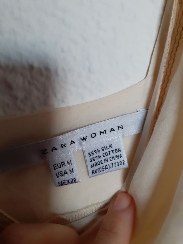 Blusa Lencera de ZARA. Talla 38