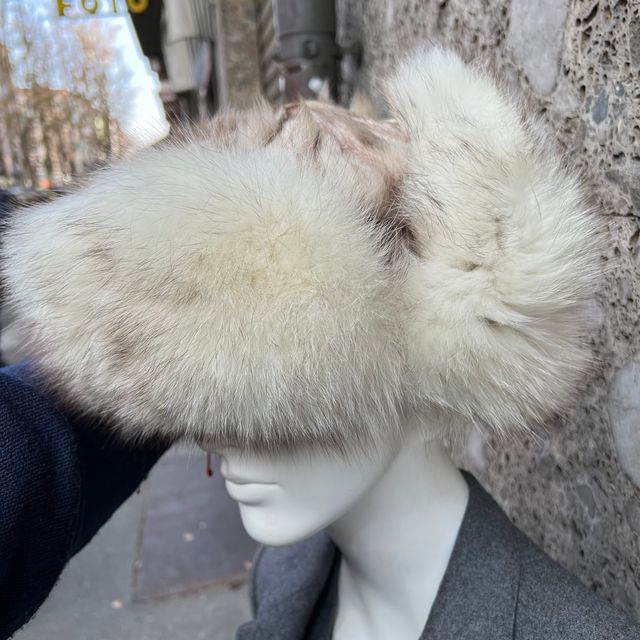 cappello in pelliccia di volpe vintage colbacco