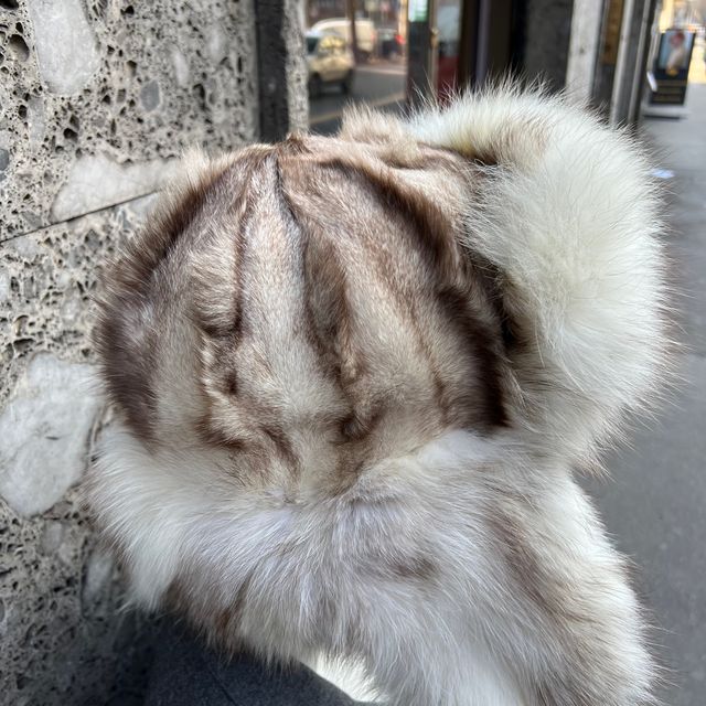 cappello in pelliccia di volpe vintage colbacco