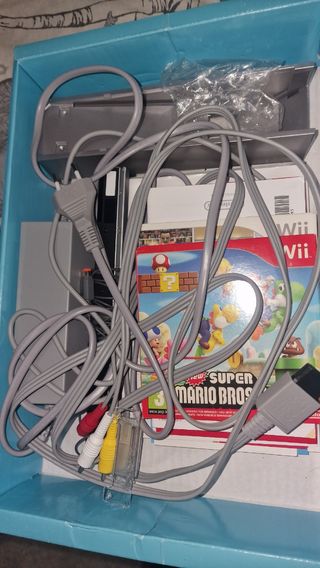 WII VIDEOCONSOLA. (Nueva prácticamente)