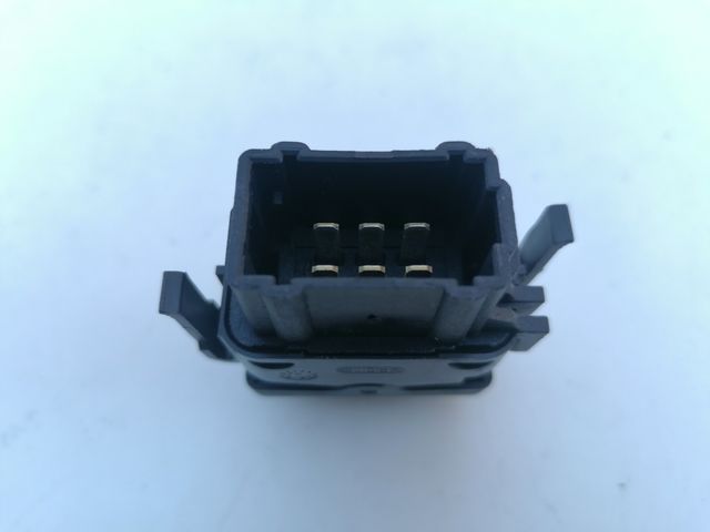 Interruptor cierre centralizado Renault Laguna2004