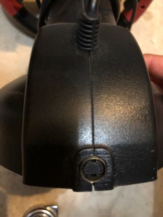 Volante con pedales para videojuegos de PC