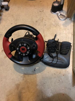 Volante con pedales para videojuegos de PC