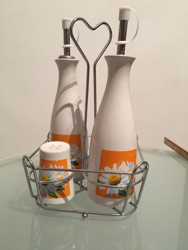 Set condimento da tavola,olio e aceto+ sale e pepe