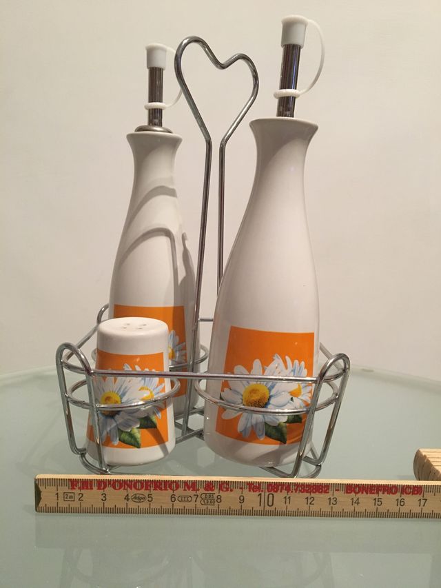 Set condimento da tavola,olio e aceto+ sale e pepe