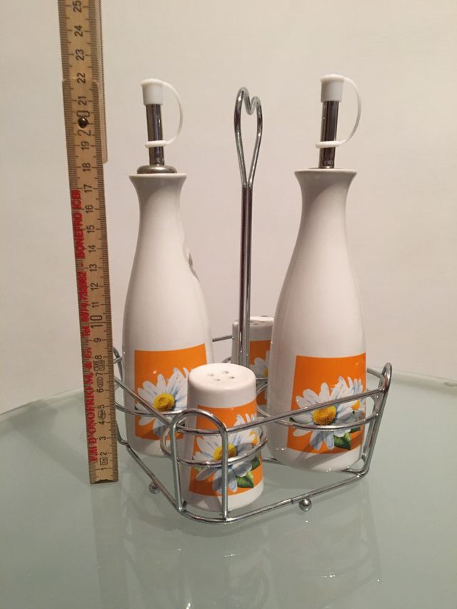 Set condimento da tavola,olio e aceto+ sale e pepe