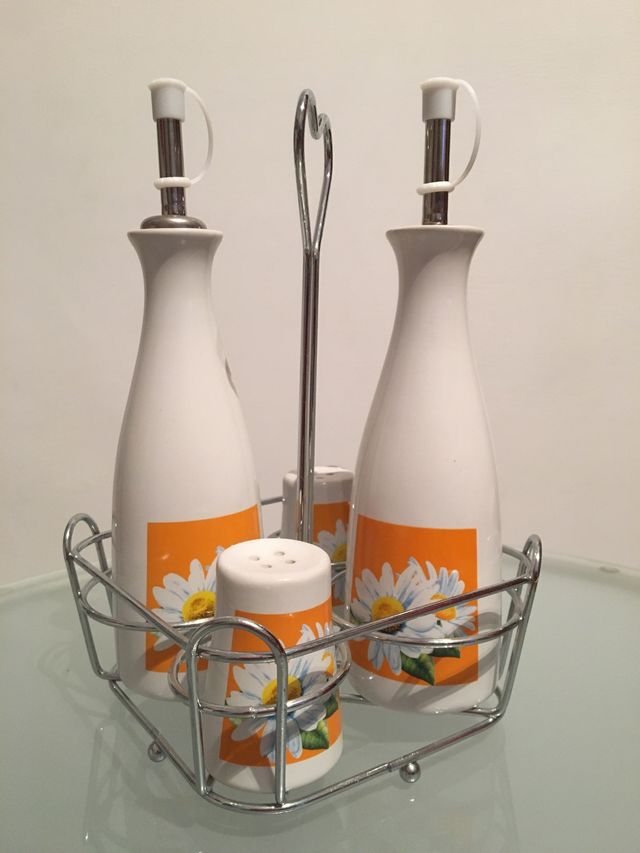 Set condimento da tavola,olio e aceto+ sale e pepe