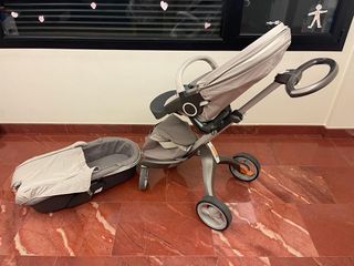 Silla y capazo STOKKE con accesorios
