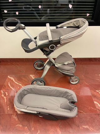 Silla y capazo STOKKE con accesorios