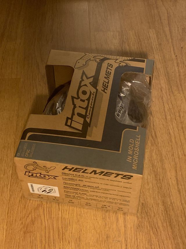 casco de bicicleta nuevo