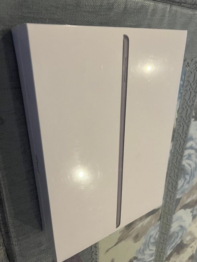 Ipad 64gb modelo A2602 nuevo, precintado de segunda mano por 300 EUR en ...