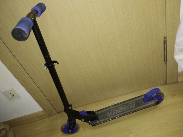 patinete niño. Hasta 8-9 años