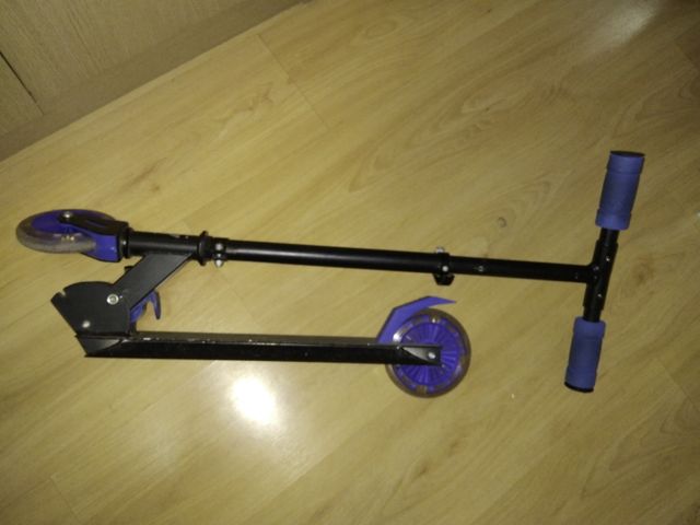 patinete niño. Hasta 8-9 años