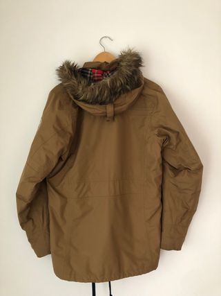 chaqueta parka de Helly Hansen