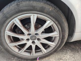 Vendo 4 llantas AUDI en 17 pulgadas Sin neumáticos