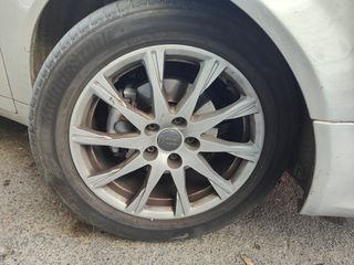 Vendo 4 llantas AUDI en 17 pulgadas Sin neumáticos