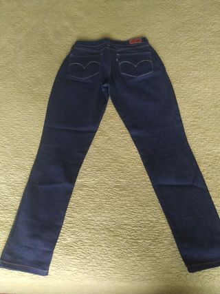 Pantalón Vaquero Levis