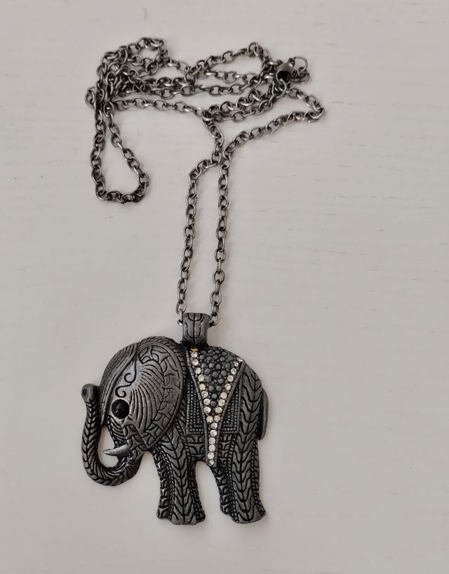Ciondolo a forma di elefante