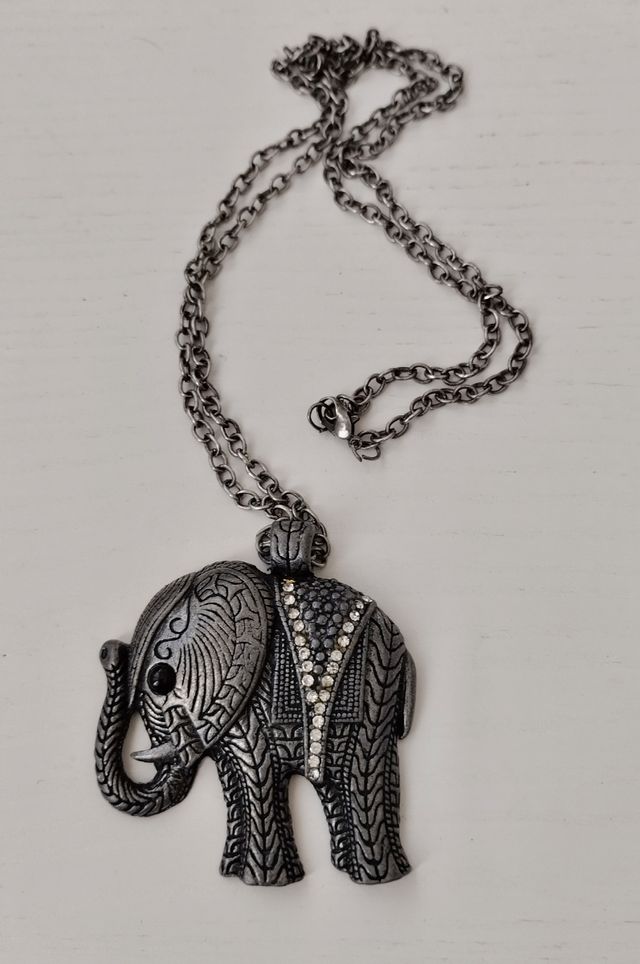 Ciondolo a forma di elefante