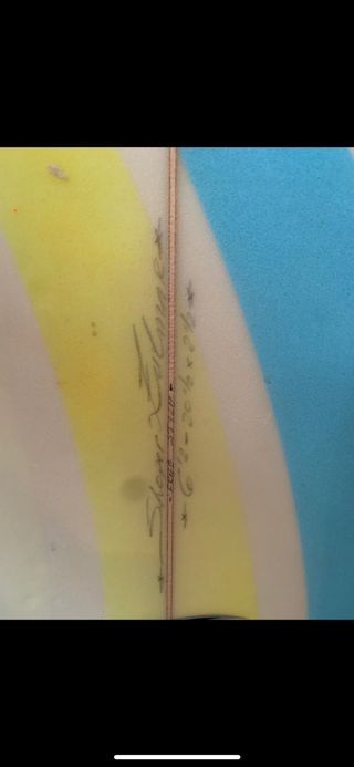 SURF PACK: Tabla + 2 Trajes