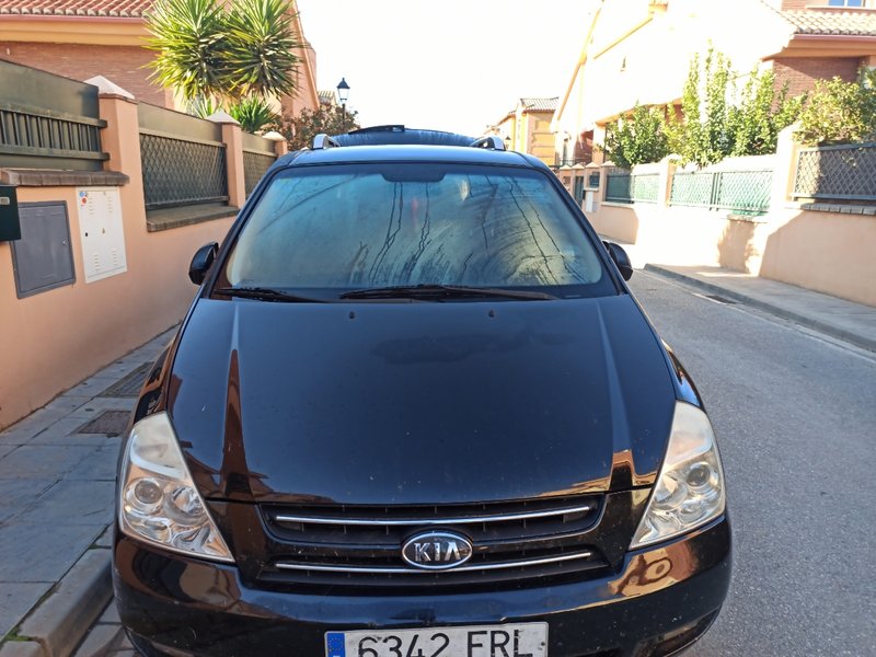 KIA Carnival 2008 - foto 1